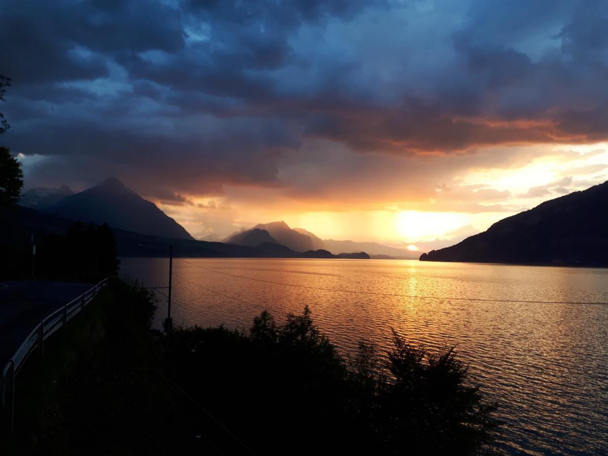 Berner Oberland Am Thunersee Därligen Buitenkant foto